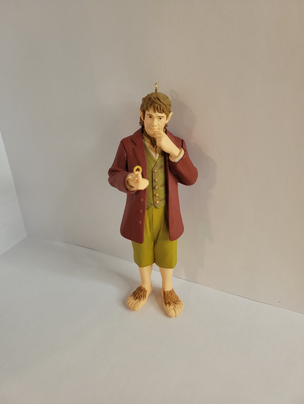Bilbo & The Ring, Burgundy Jacket Green Pants Hobbit Ornament